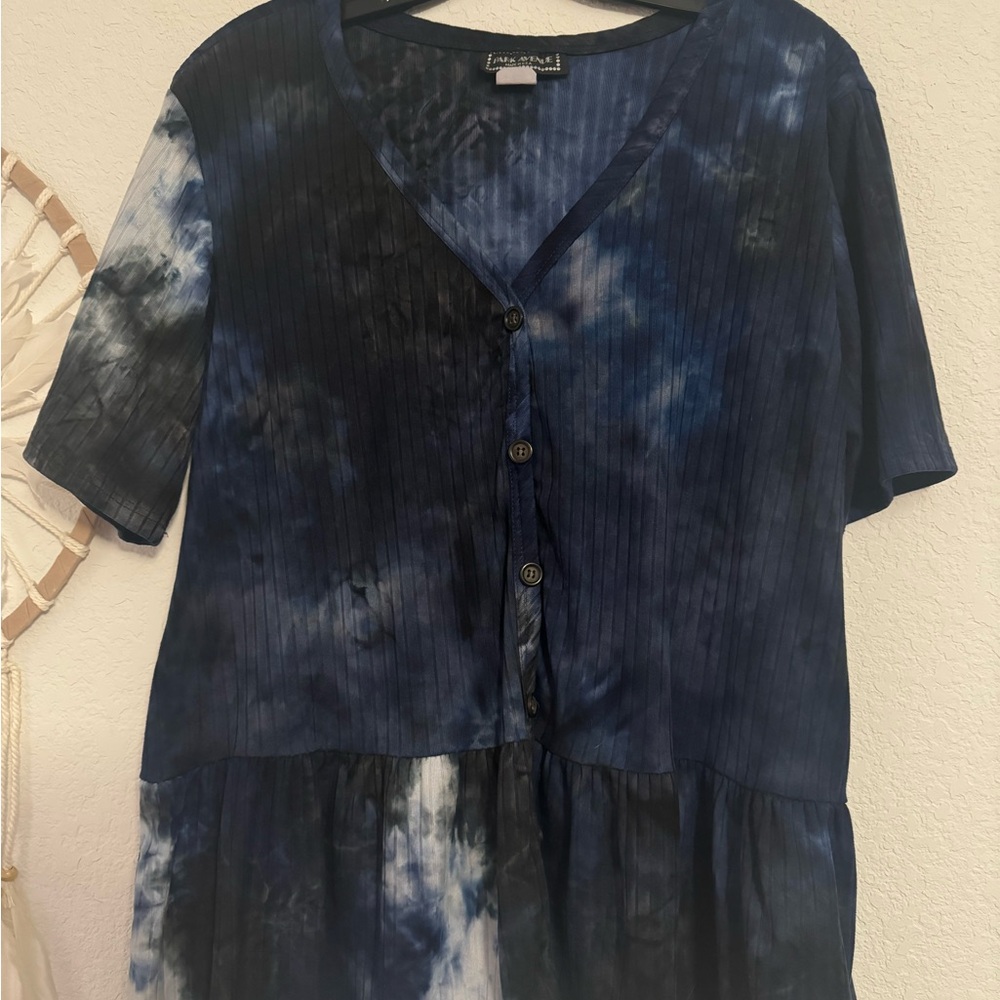 Avenue Blue Short Sleeve Blouse with Tie Front and Ribbed Style